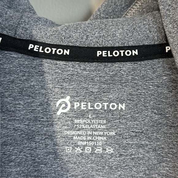 Peloton Womens Pullover Heather Grey Hoodie Sweatshirt Size Large Thumb Holes - Picture 11 of 12
